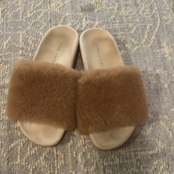 Jenni Kayne shearling slide sandal - Picture 2 of 3